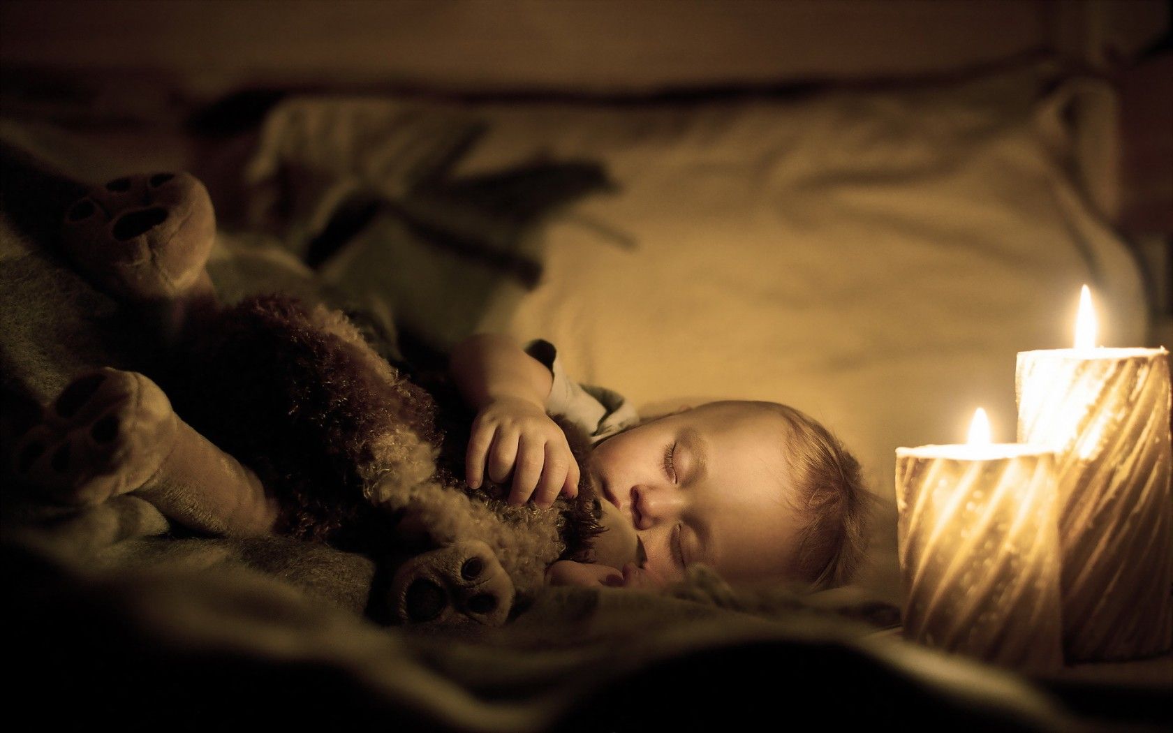 Choosing the Right Night Light for Your Baby